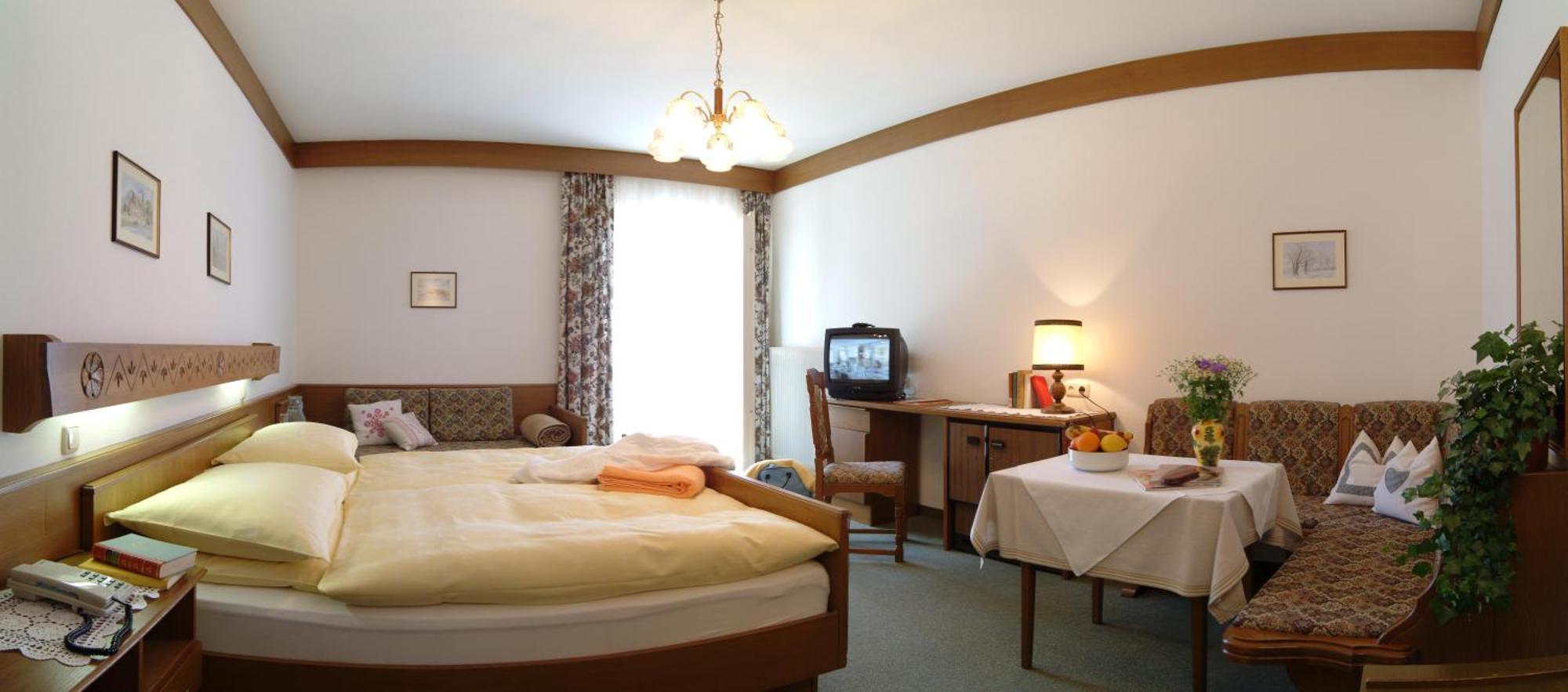 Haus Friedrichsburg - Bergbahnen Von Mai Bis November Inklusive Hotell Bad Hofgastein Rum bild